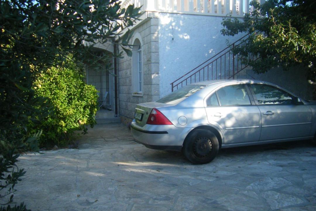Photo of Buildings in Cove Tri Zala (Zrnovo)