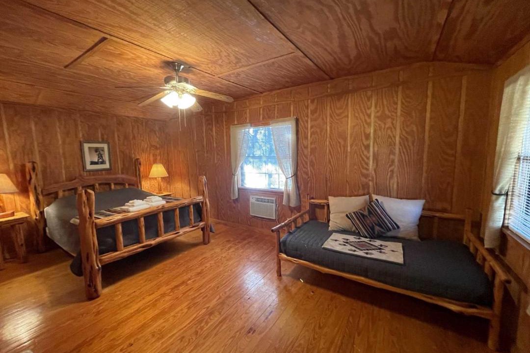 Photo of Livingroom in Bandera