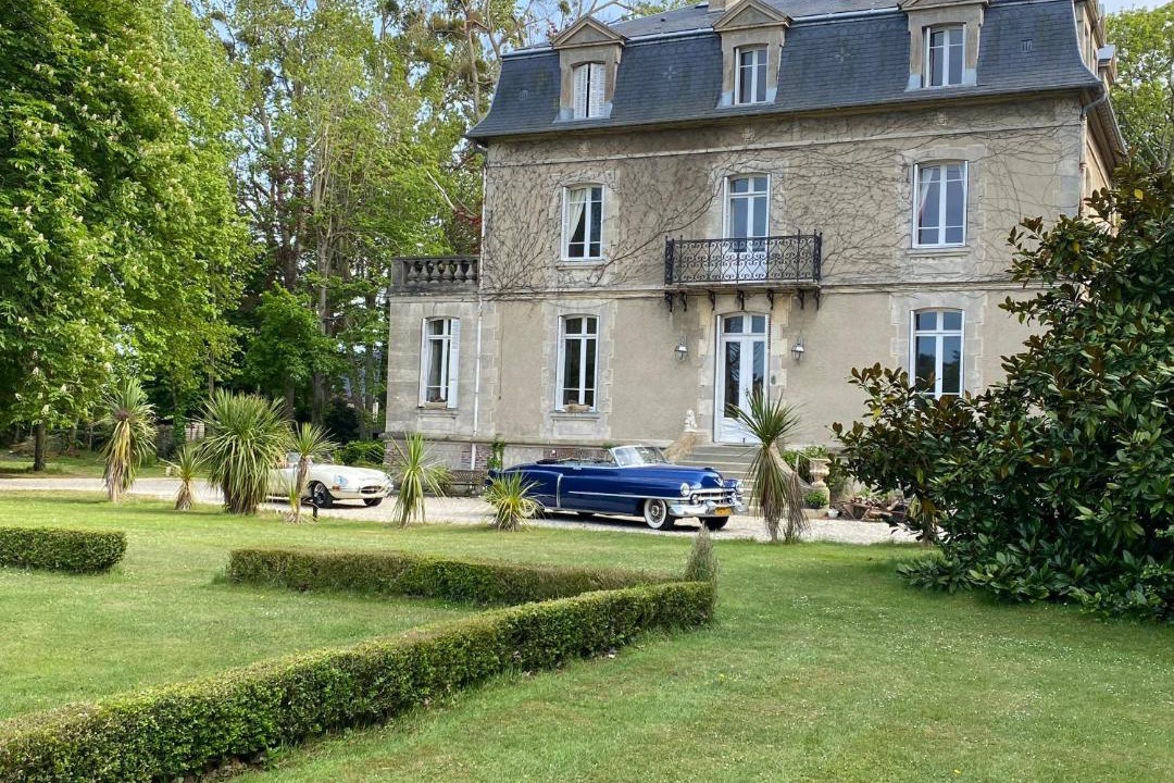 Photo of Others in Le Home