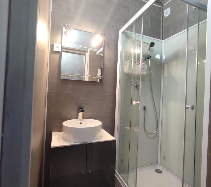 Photo of Bathroom in Le Cateau-Cambresis