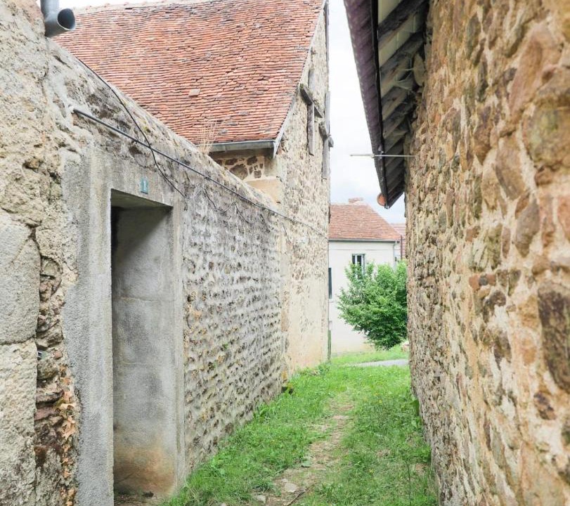 Photo of Buildings in Lepaud