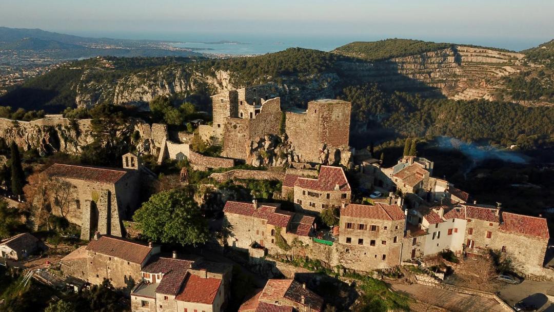 Photo of Others in Evenos