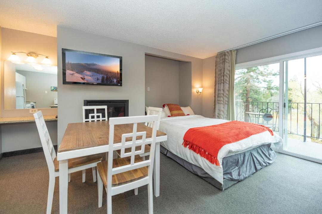 Photo of Bedroom in Bend