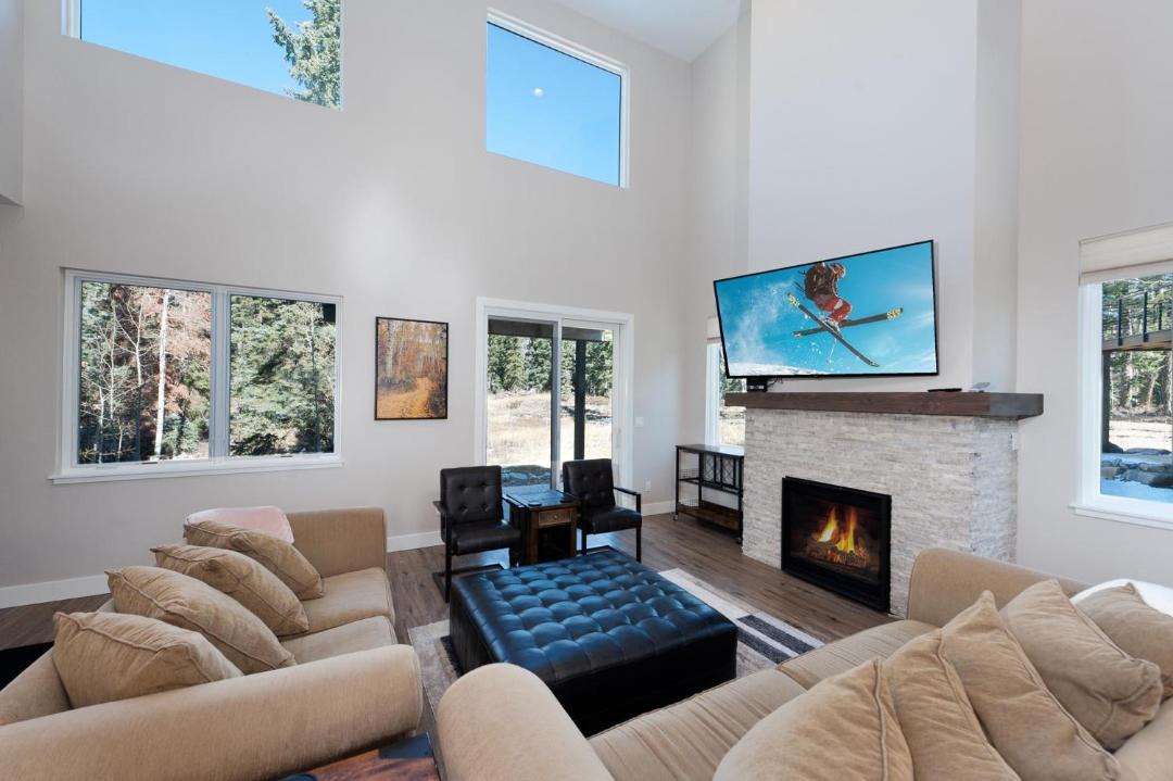 Photo of Livingroom in Purgatory