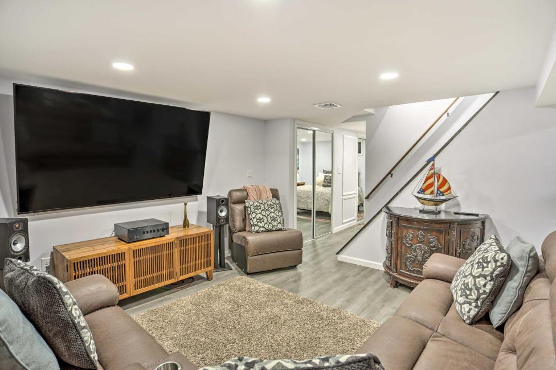 Photo of Others in Saddle Brook