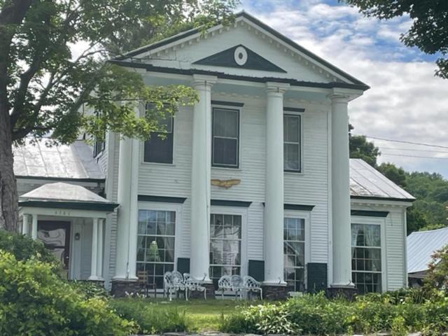 Photo of Buildings in McIndoe Falls