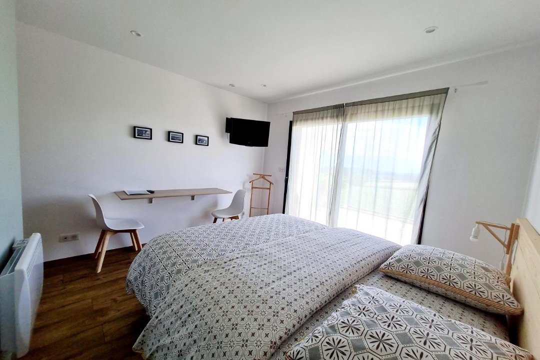 Photo of Others in Servant