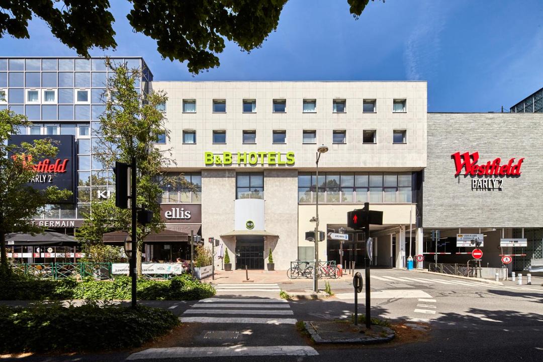 Photo of Others in Le Chesnay