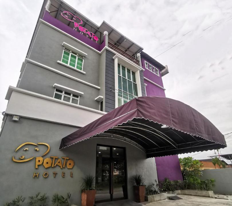 Photo of Others in Dew