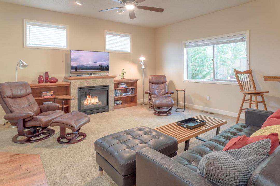 Photo of Livingroom in Old Farm District