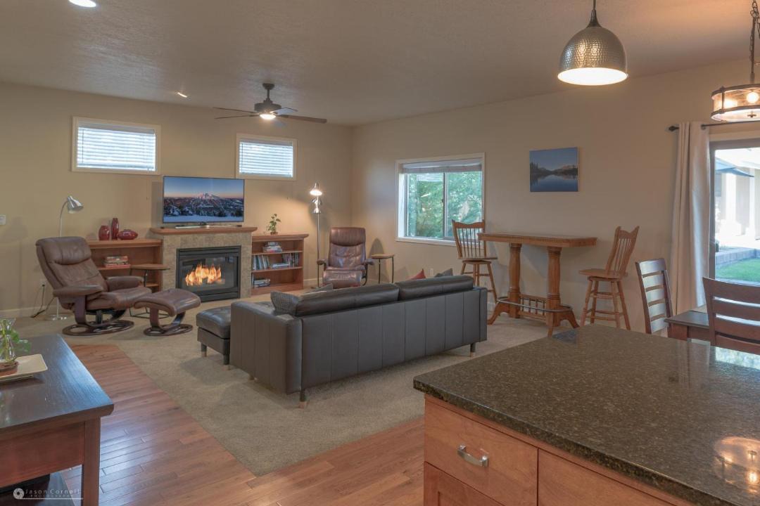 Photo of Livingroom in Old Farm District