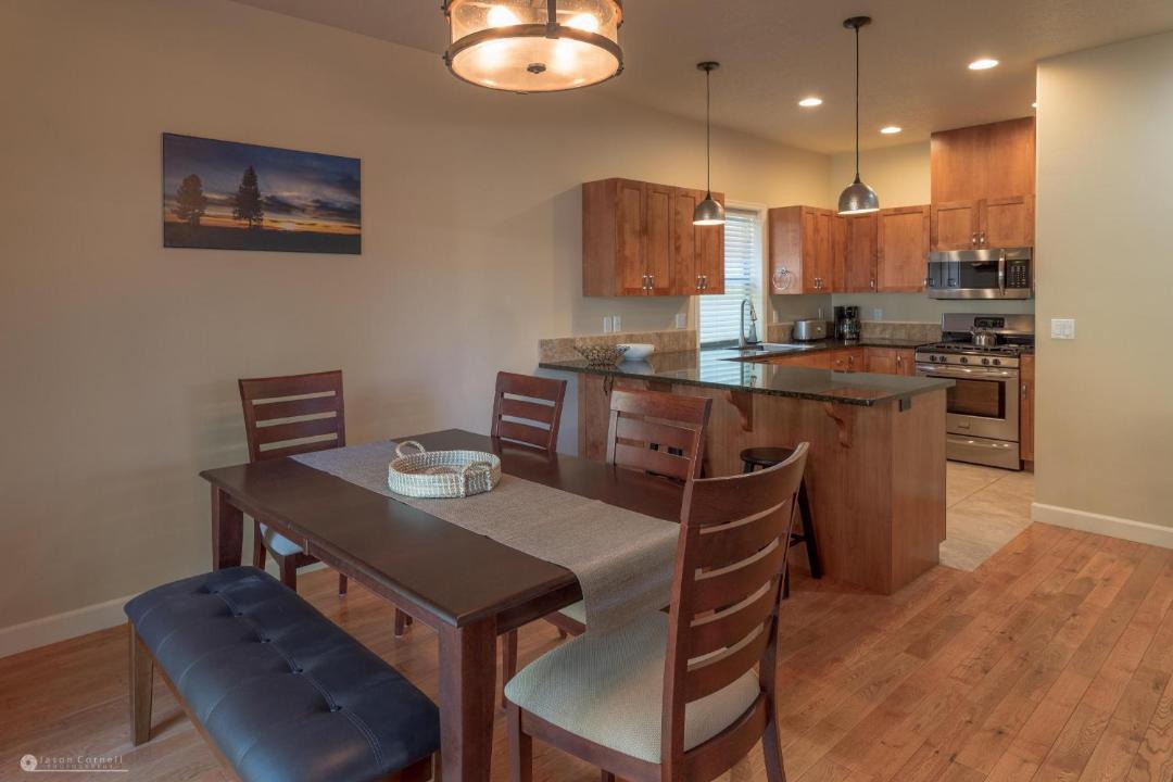 Photo of Livingroom in Old Farm District