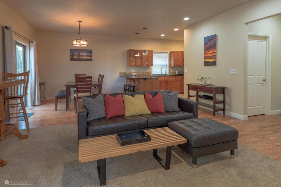 Photo of Livingroom in Old Farm District