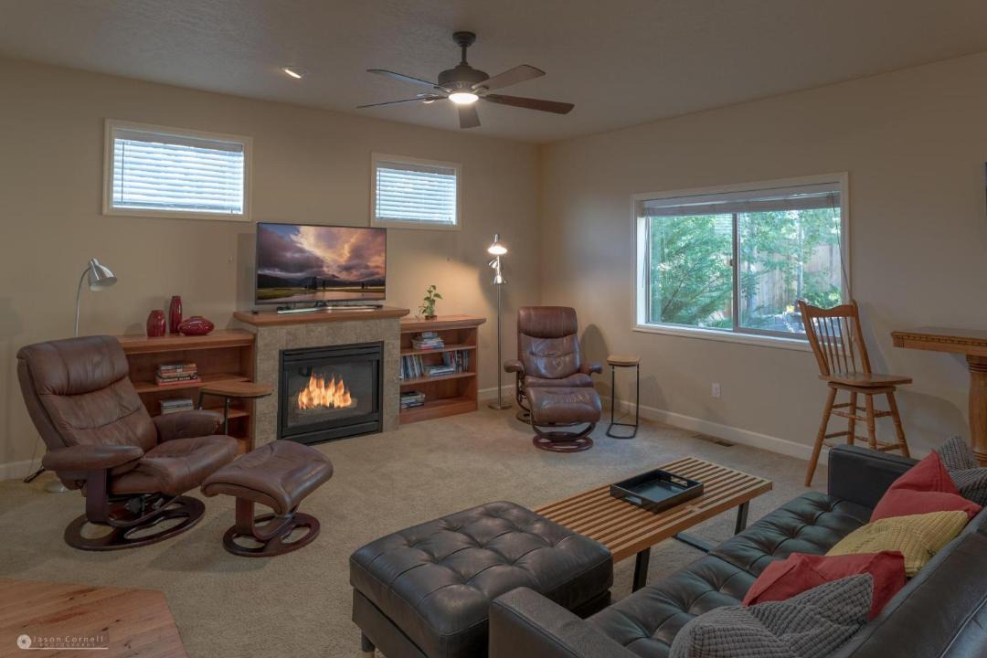 Photo of Livingroom in Old Farm District