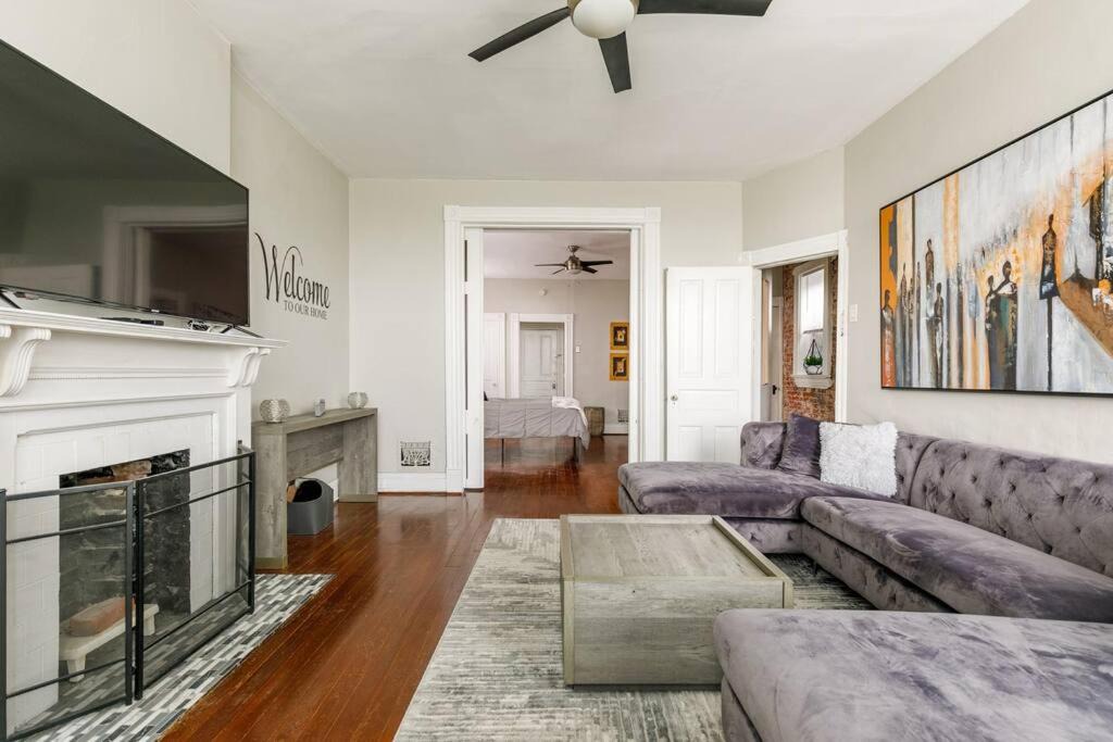 Photo of Livingroom in Downtown St. Louis