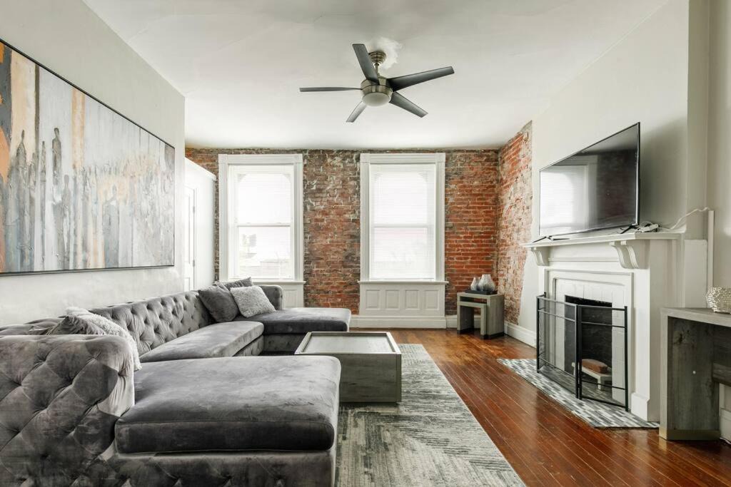 Photo of Livingroom in Downtown St. Louis