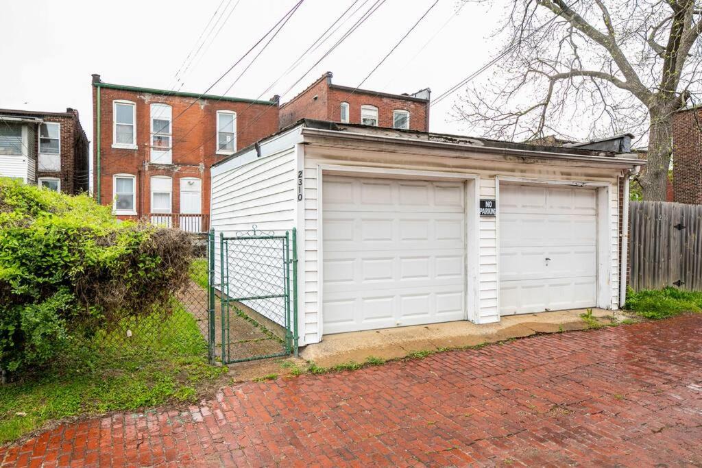 Photo of Buildings in Downtown St. Louis