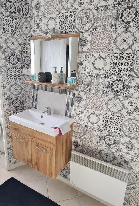 Photo of Bathroom in Signy-lAbbaye