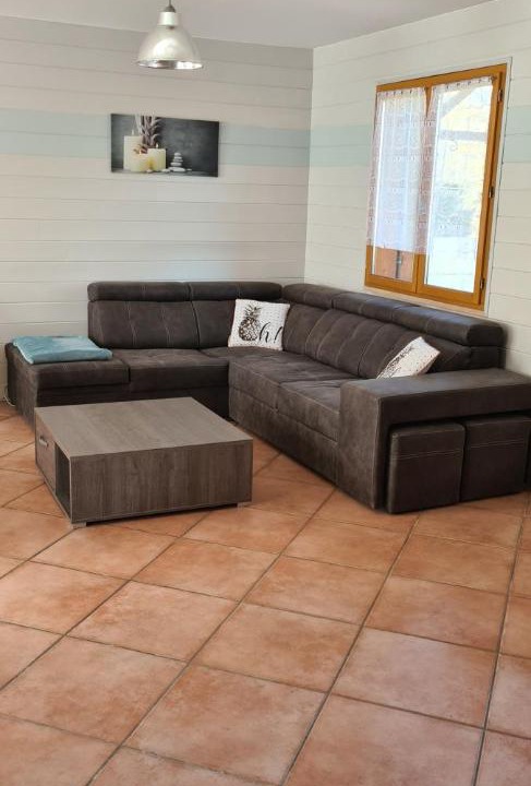 Photo of Livingroom in Signy-lAbbaye