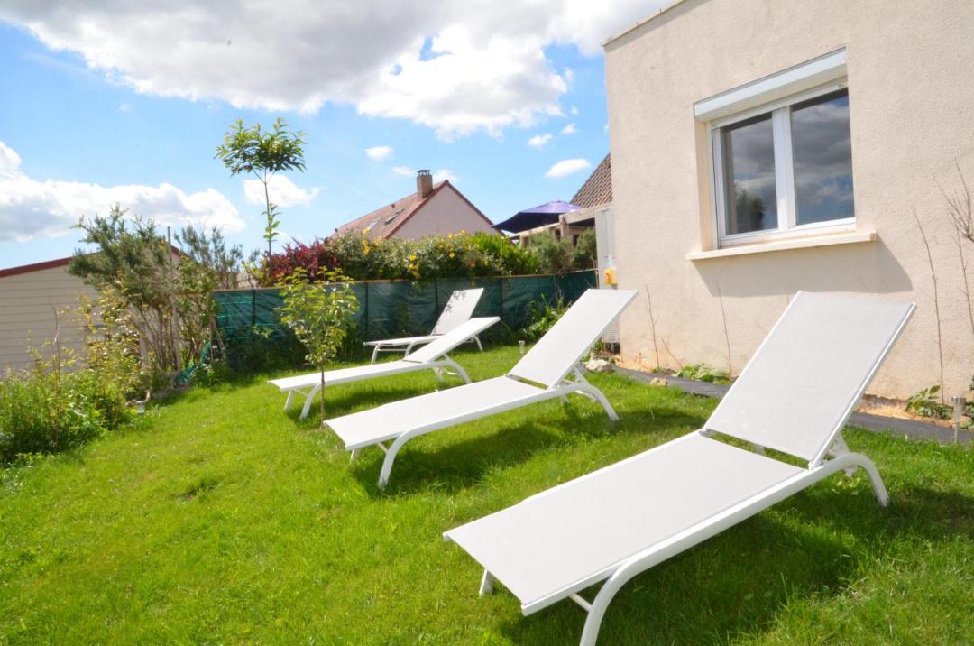 Photo of Buildings in Ferques