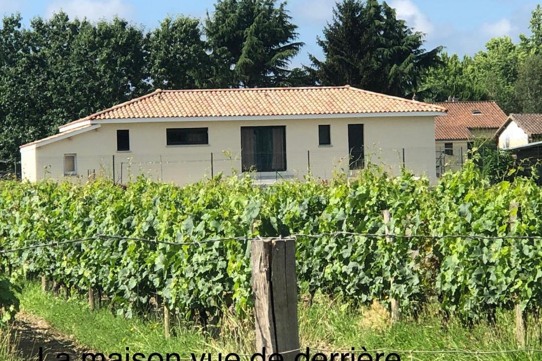 Photo of Buildings in Fontet