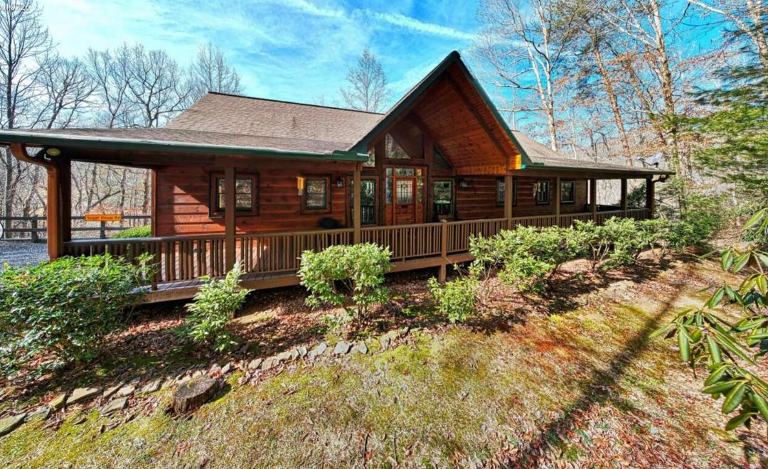 Photo of Buildings in Hiawassee