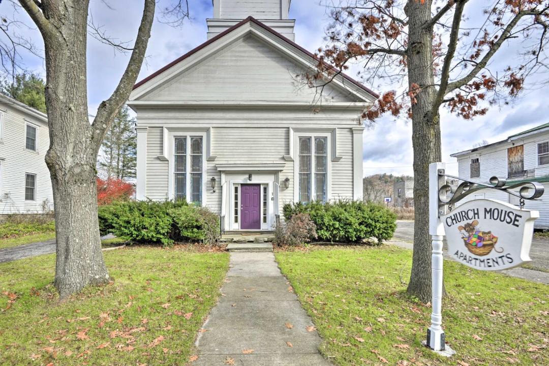 Photo of Buildings in Lisle