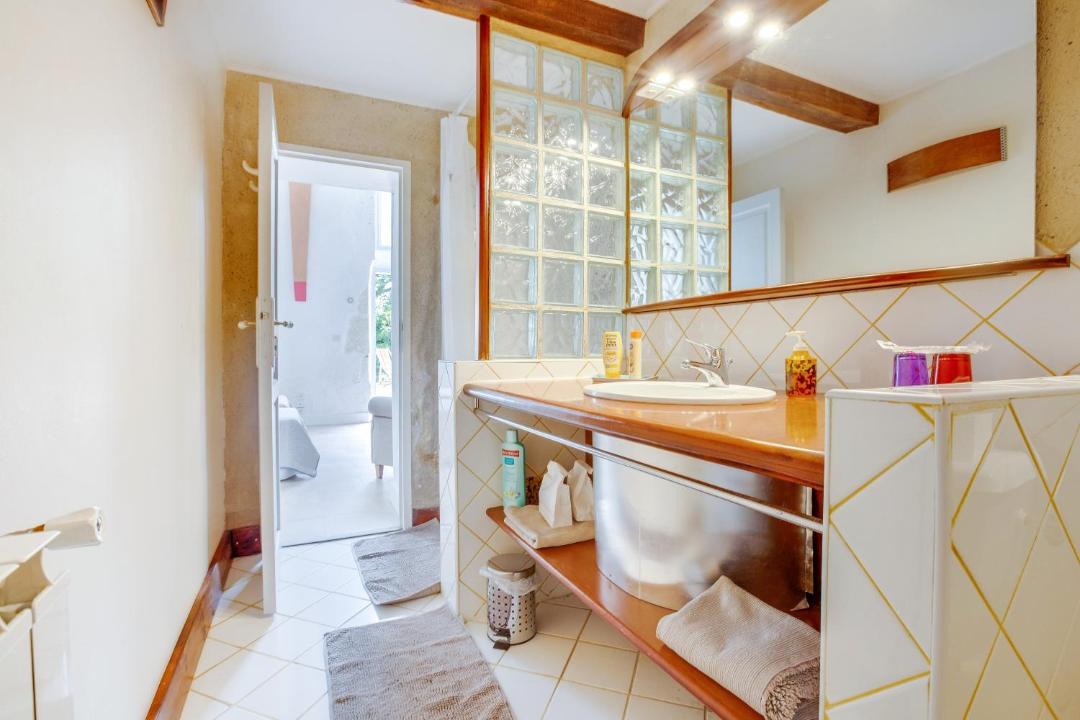 Photo of Others in Fieux