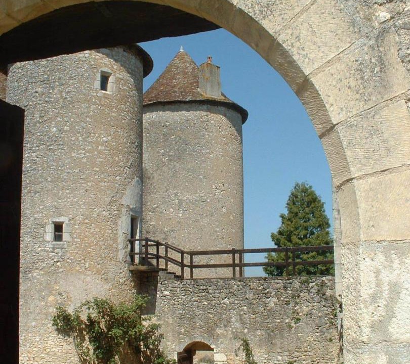 Photo of Buildings in Concremiers