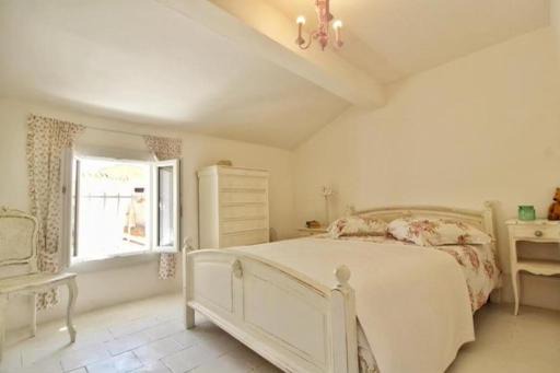 Photo of Bedroom in Olonzac