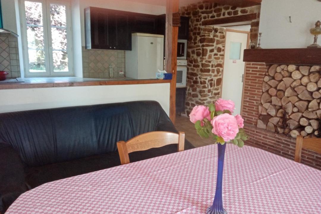 Photo of Others in Le Cercueil