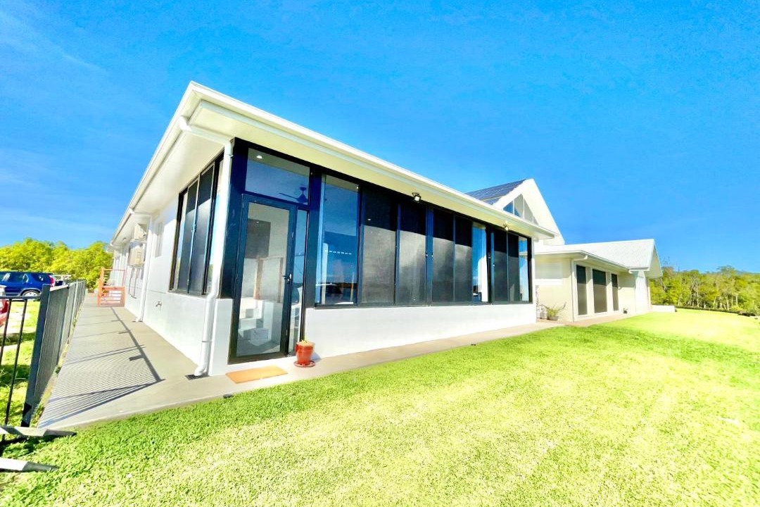 Photo of Buildings in Lucinda