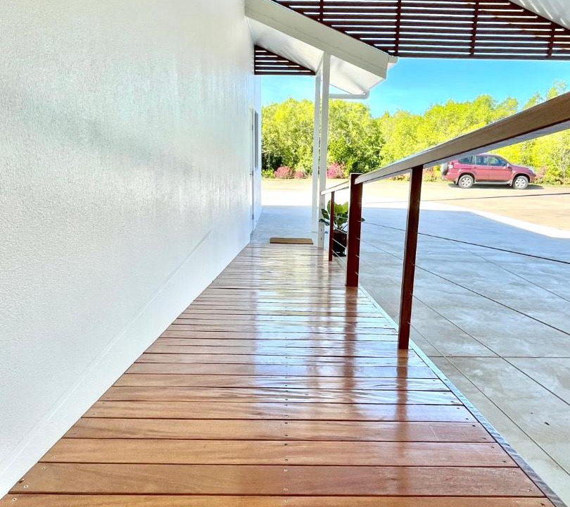 Photo of Others in Lucinda