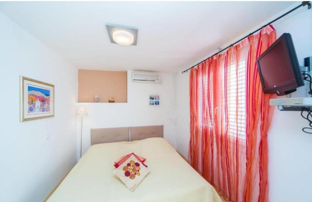 Photo of Bedroom in Ploce