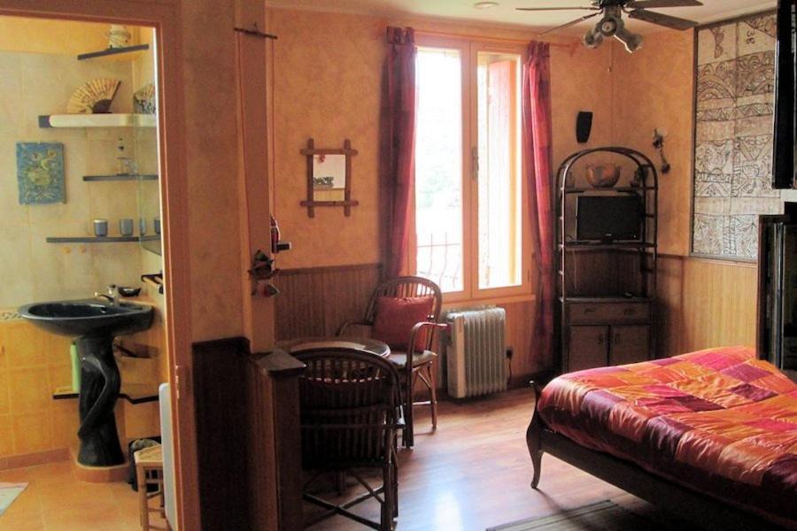 Photo of Others in Vinca