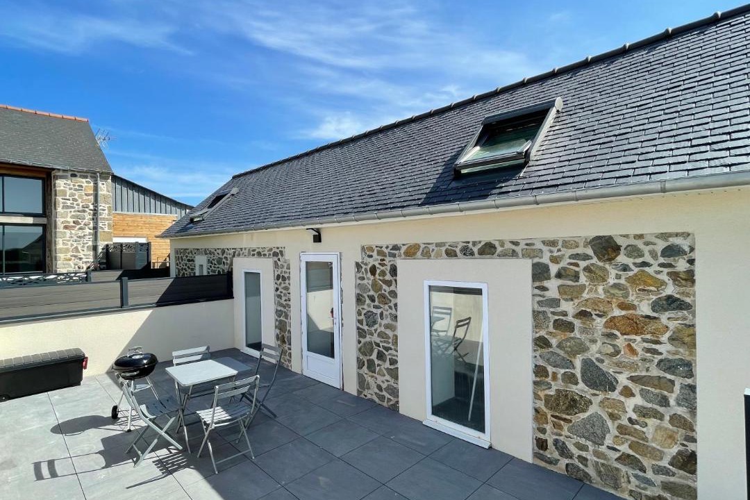 Photo of Others in Hillion