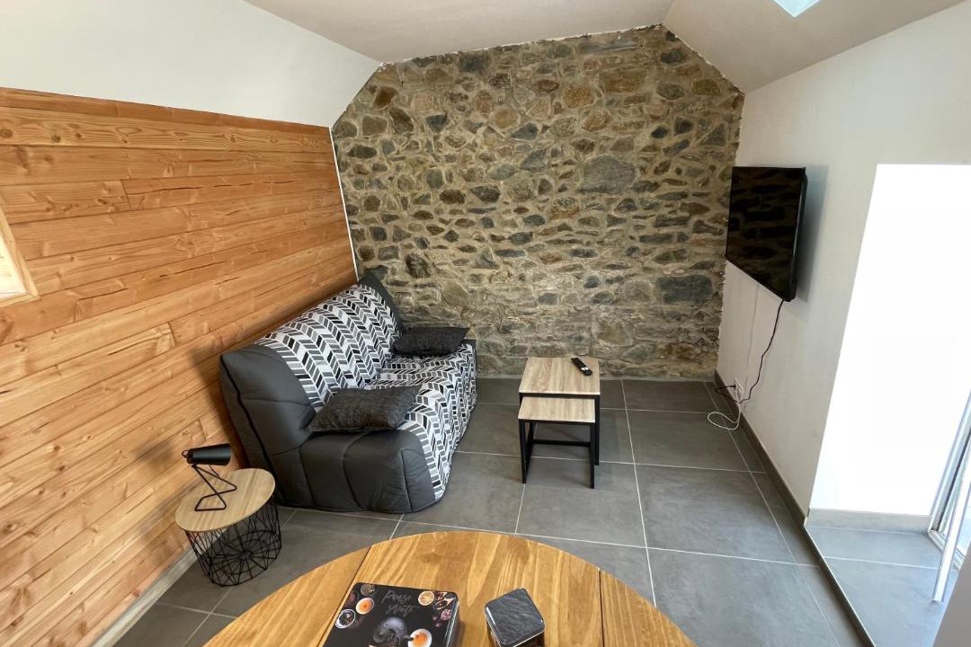 Photo of Others in Hillion