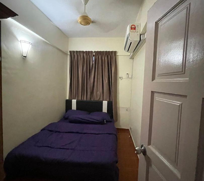 Photo of Bedroom in Taman Tanjung