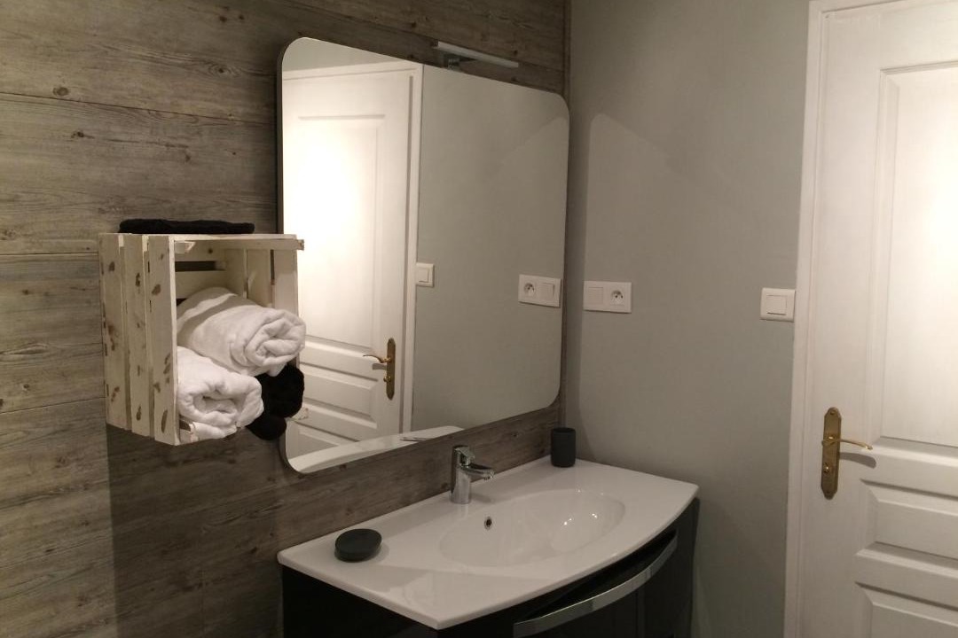 Photo of Bathroom in Moyenneville