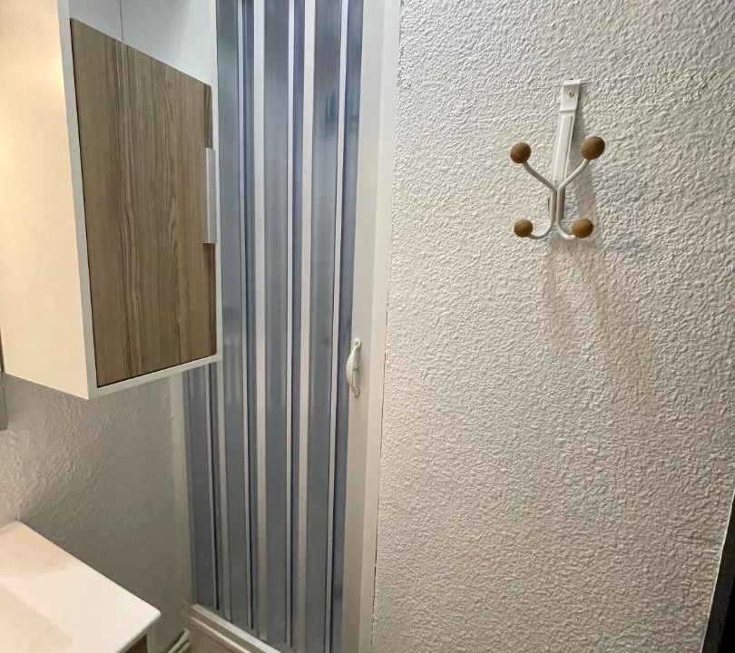 Photo of Others in Arc-1600