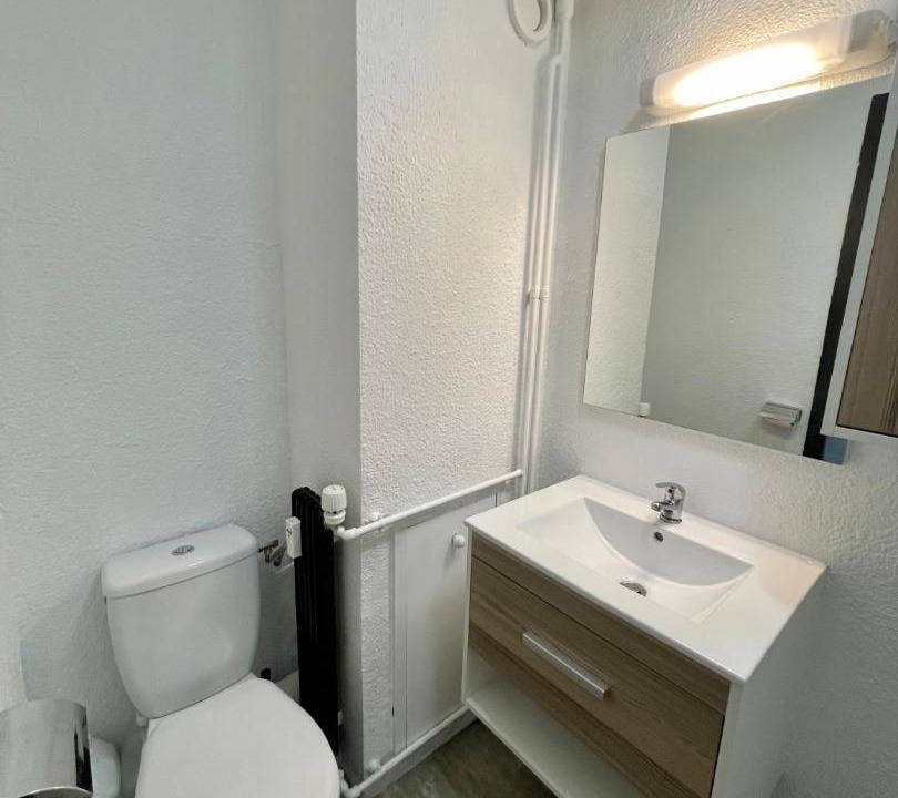 Photo of Bathroom in Arc-1600