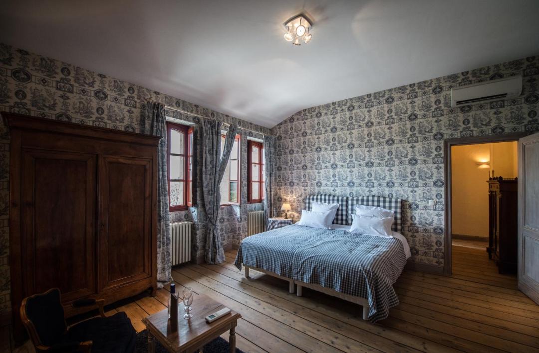 Photo of Bedroom in Labarde