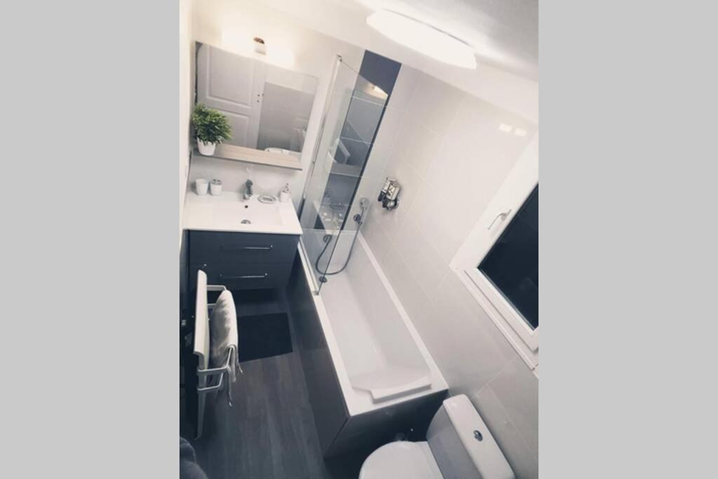 Photo of Bathroom in Seyne