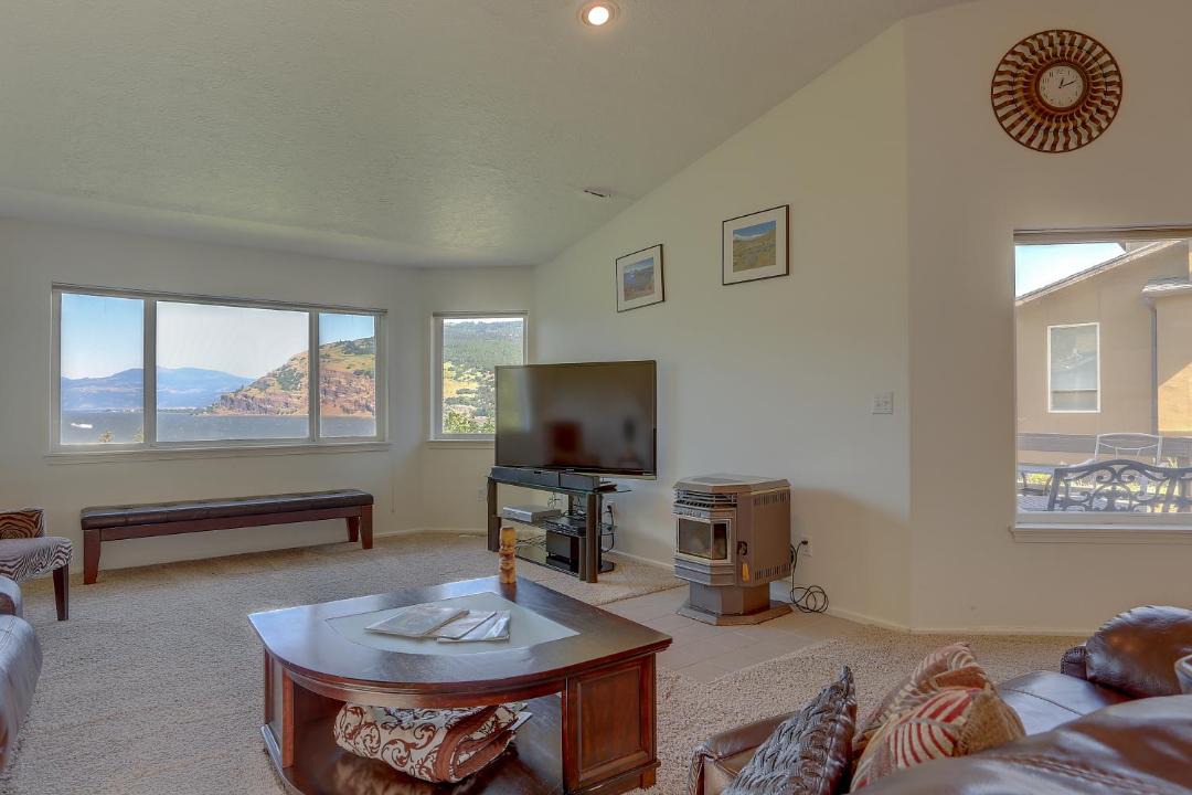 Photo of Others in Mosier