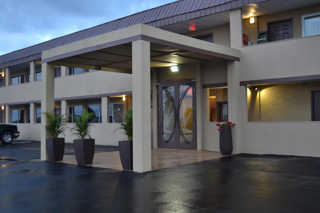 Photo of Others in Monroe