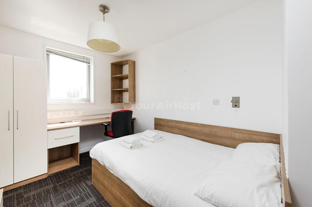 Photo of Bedroom in Finsbury Park