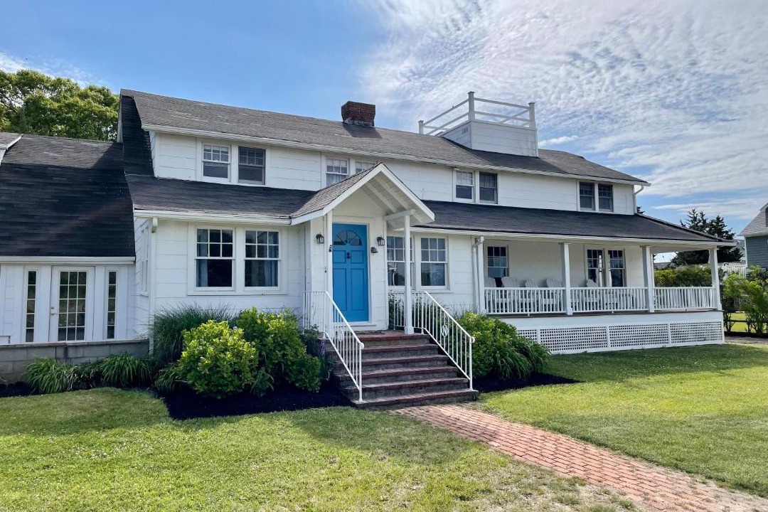 Photo of Others in Hampton Bays