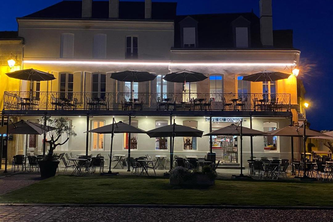 Photo of Others in Pons