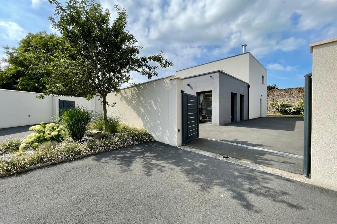 Photo of Others in Bayeux