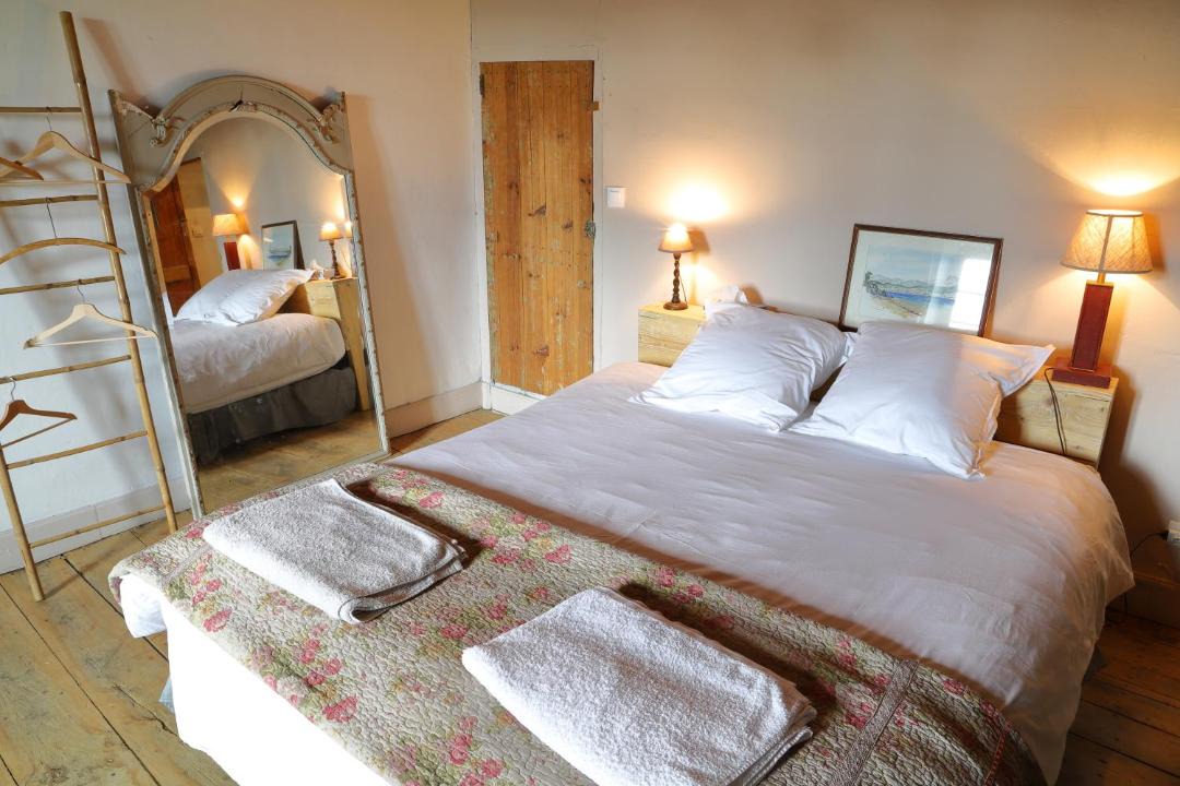 Photo of Others in Francon